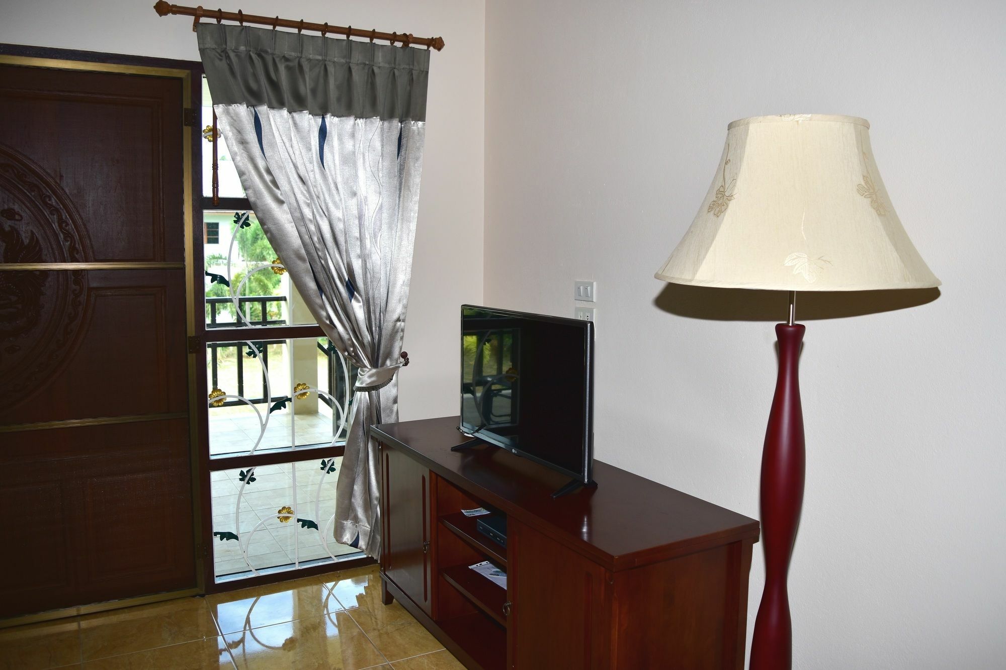 Kate House Bangsaphan Банг Сафан Екстериор снимка